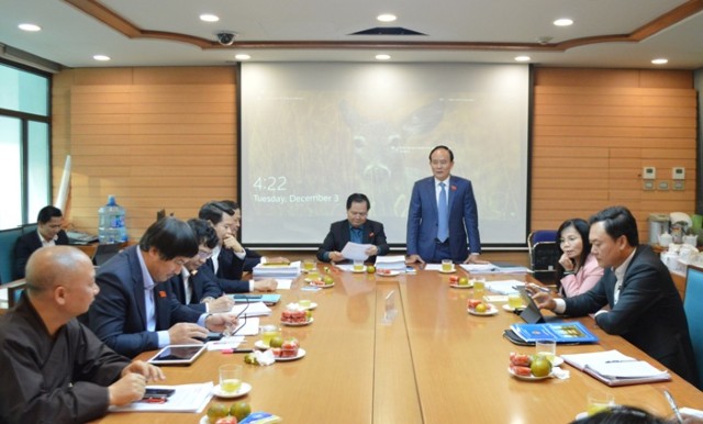 Sôi nổi thảo luận tổ tại kỳ họp thứ 11 HĐND Thành phố